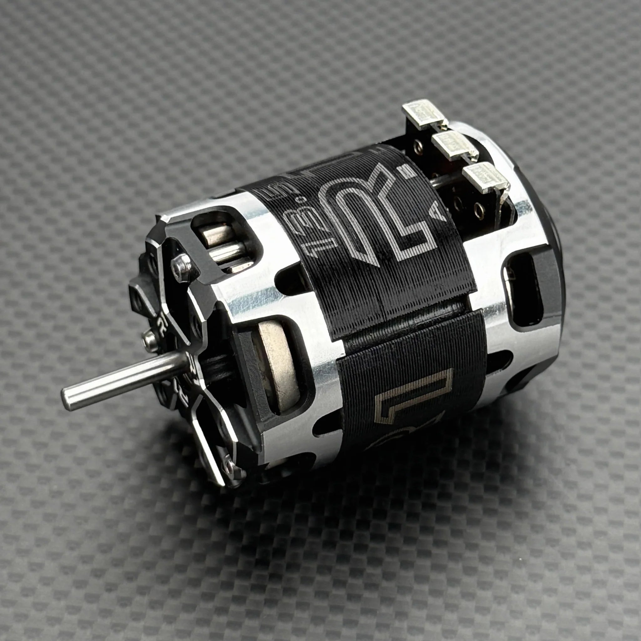 R1 Wurks 020183 V30 13.5T Competition Brushless EFRA Motor