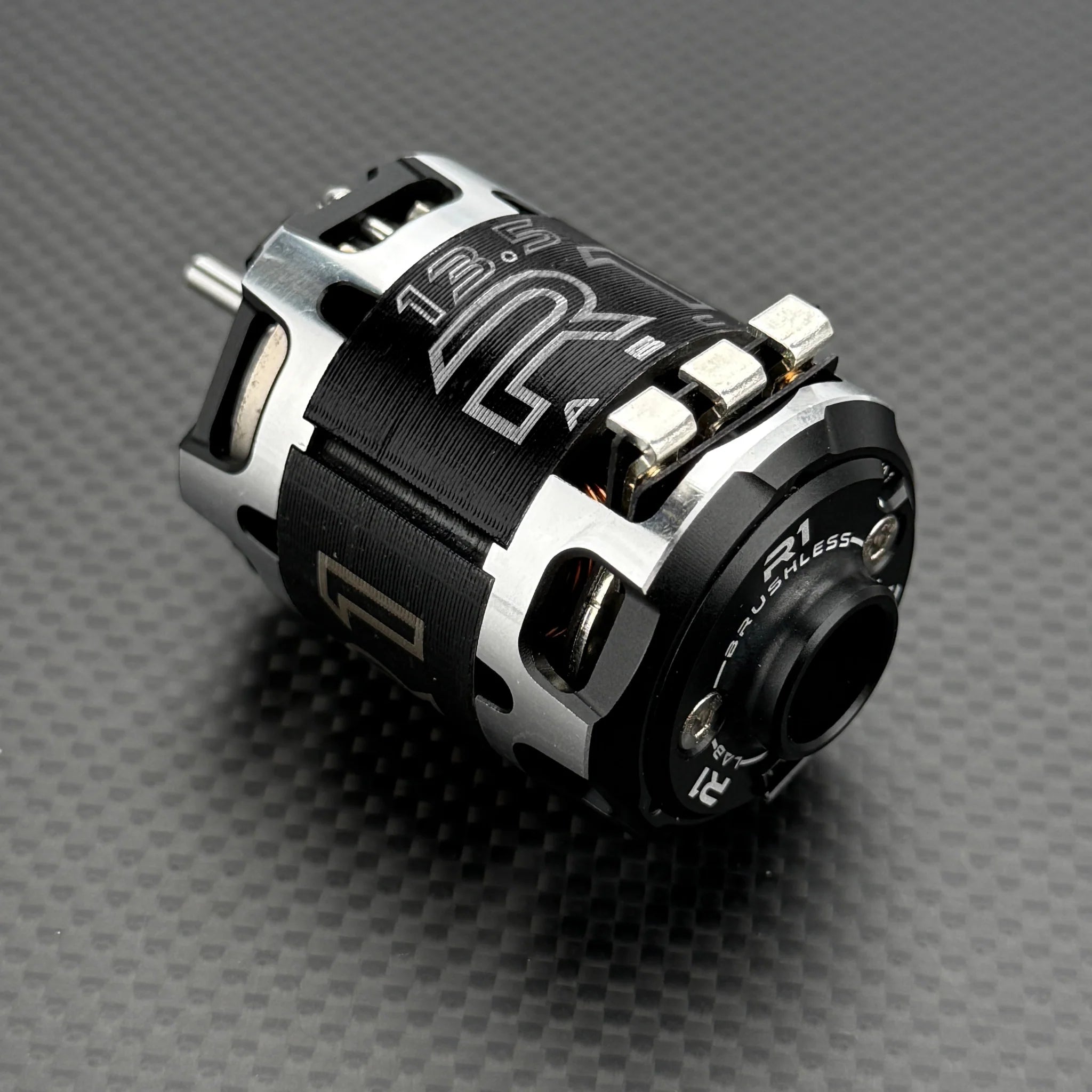 R1 Wurks 020183 V30 13.5T Competition Brushless EFRA Motor