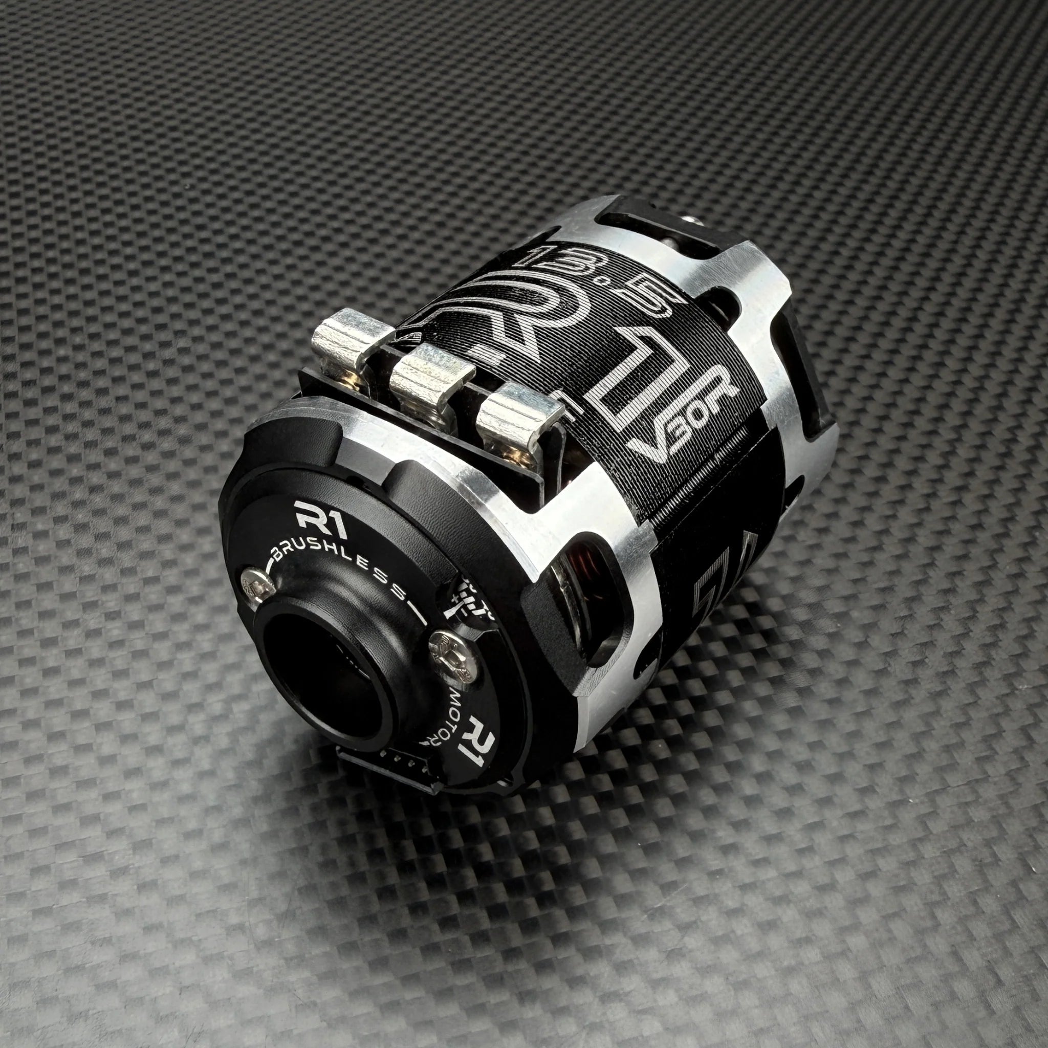R1 Wurks 020185 V30R 13.5T Motor (IFMAR Worlds 2026)