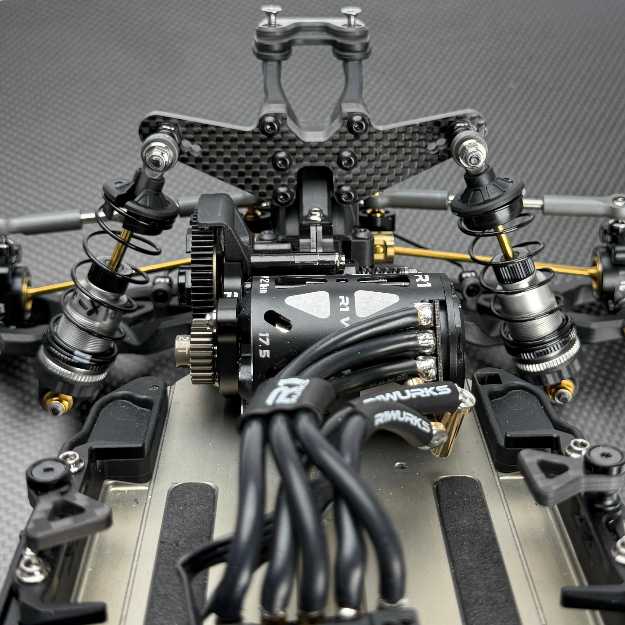 R1 Wurks 900155 Lowered Rear Tower Set, Inverted Front Shocks in Rear for B7