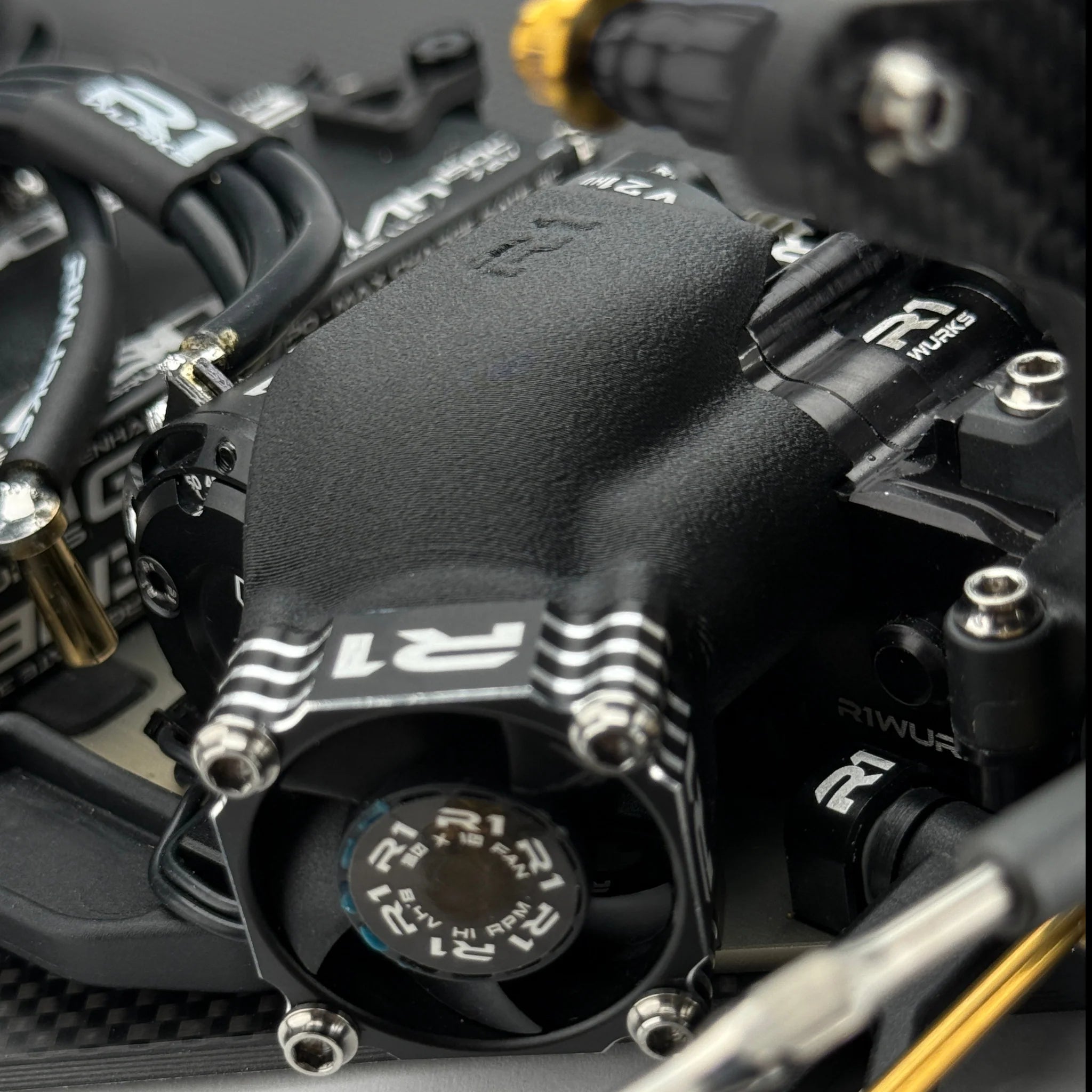 R1 Wurks 900166 Lightweight 30mm Fan Shroud [for R1WURKS 3 Gear]