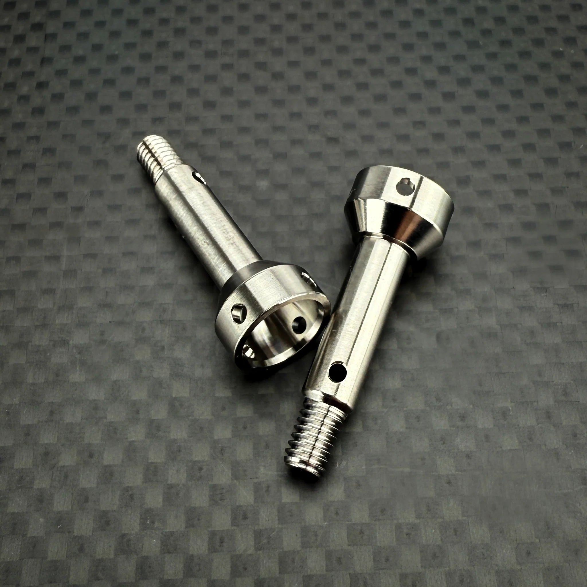 R1 Wurks 900177 Ultra Lightweight Titanium Front CVA Axle for B84 + B74