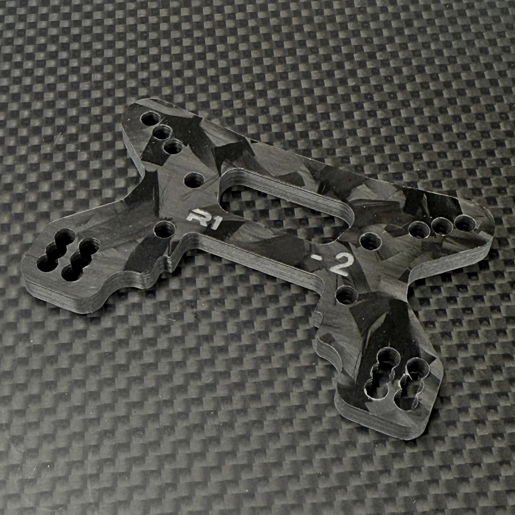 R1 Wurks 900187 Front Carbon Fiber Shock Tower -2mm for B74