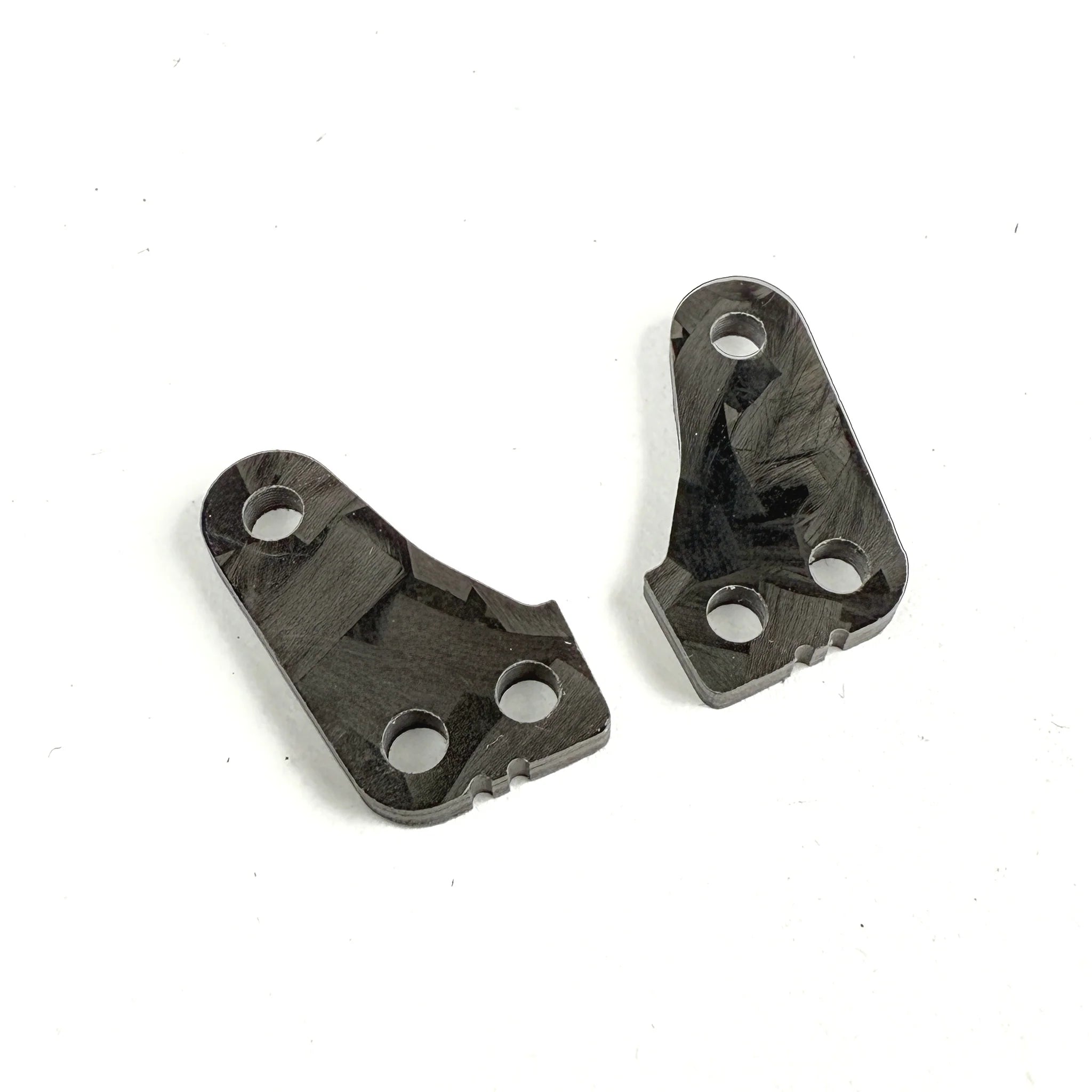 R1 Wurks 900228 Steering Ackerman Plates for B84