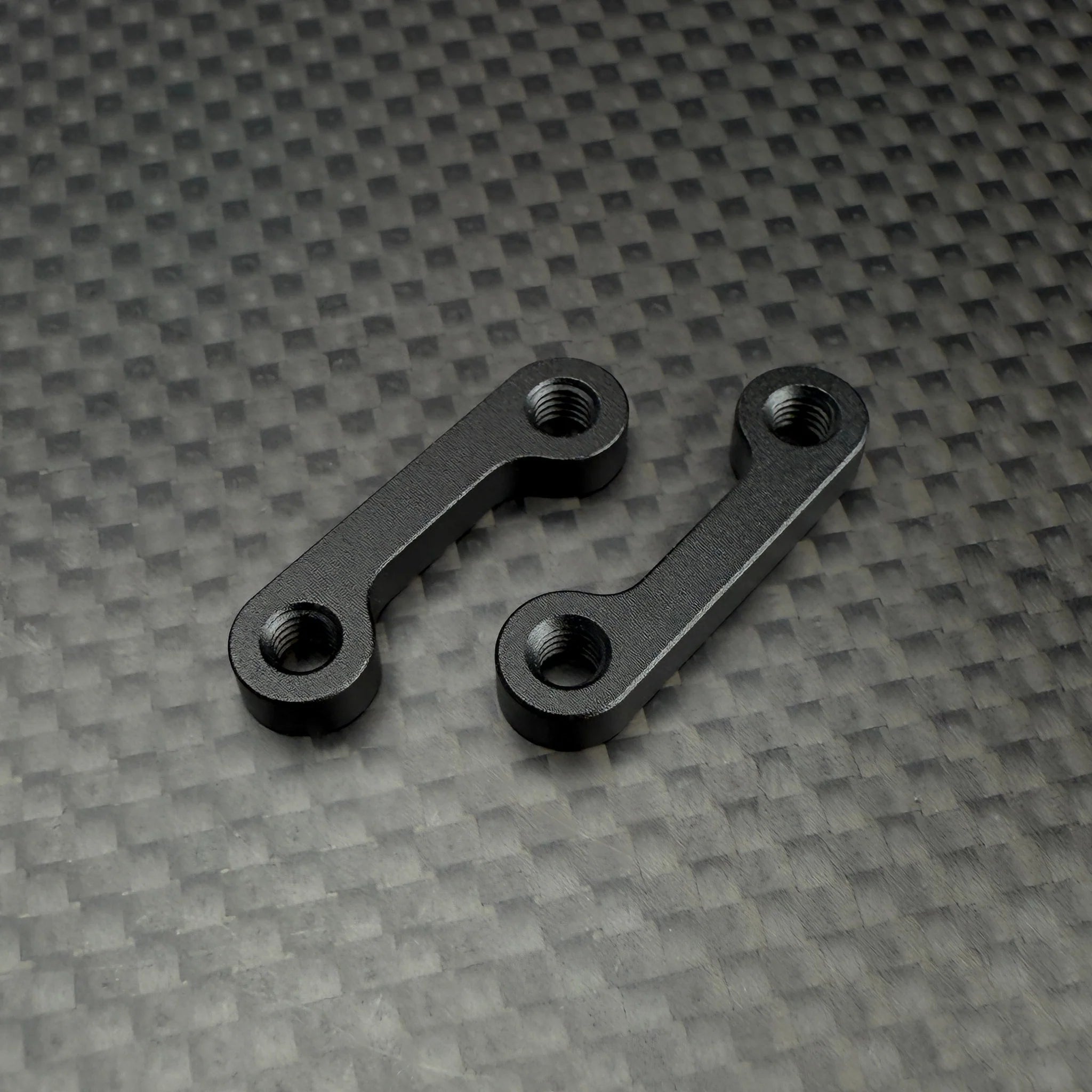 R1 Wurks 900234 Aluminum Arm Mount Backing Plate, Black for B84