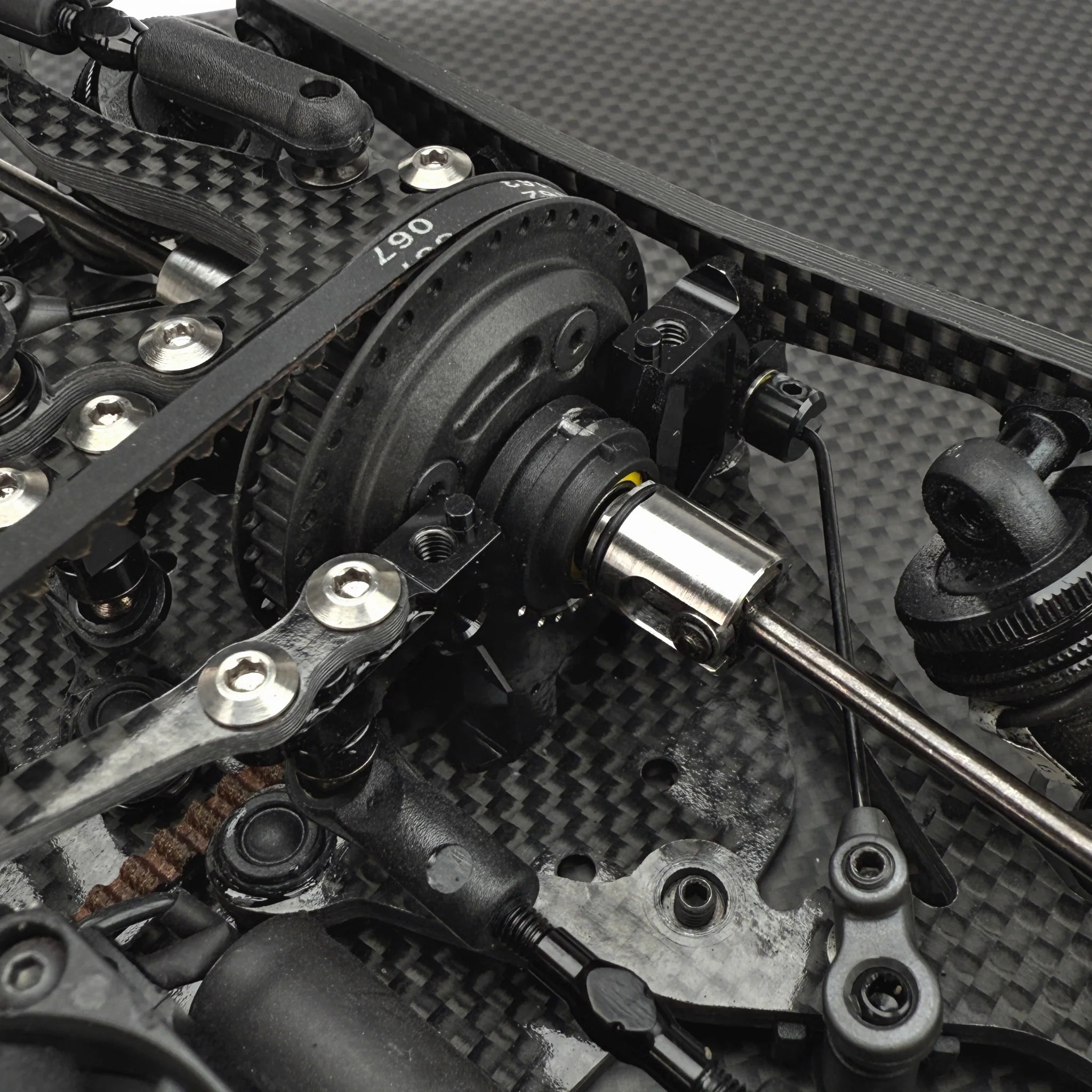 R1 Wurks 900245 Titanium Diff Output for Mi9 + FT9