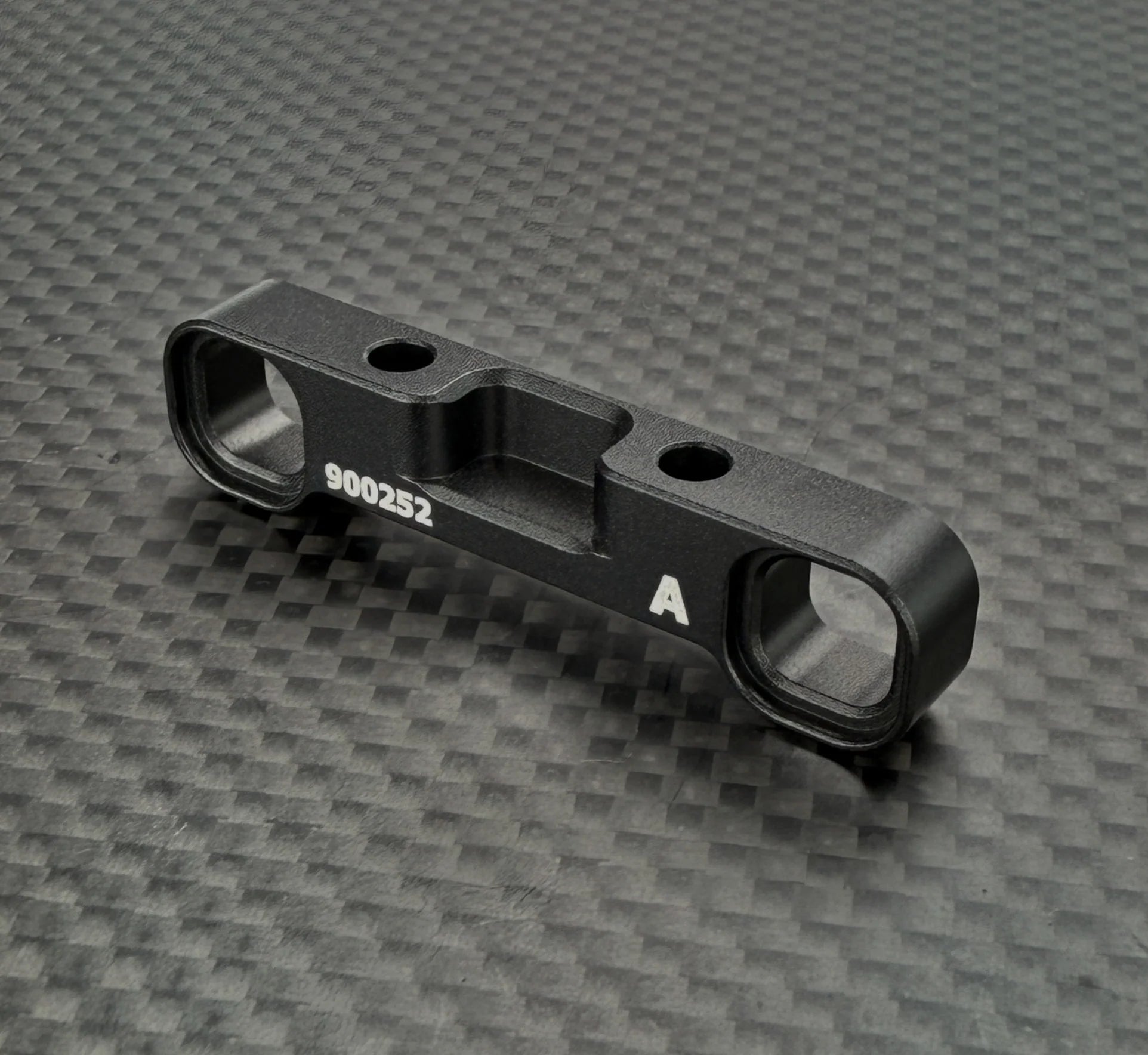 R1 Wurks 900252 Aluminum Arm Mount A for B84