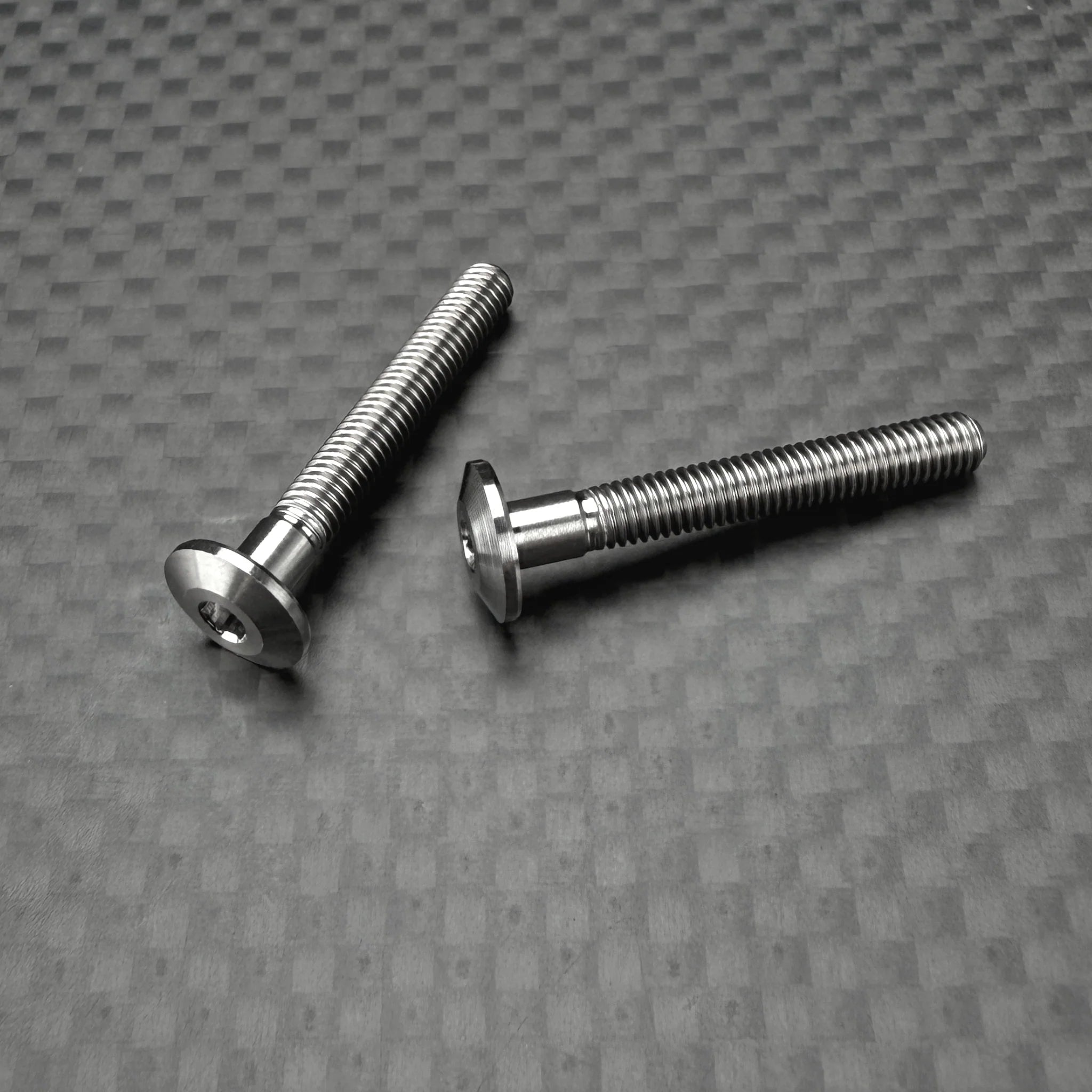 R1 Wurks 900269 Titanium Low Profile M3 Upper Shock Mount Screws (2pcs)