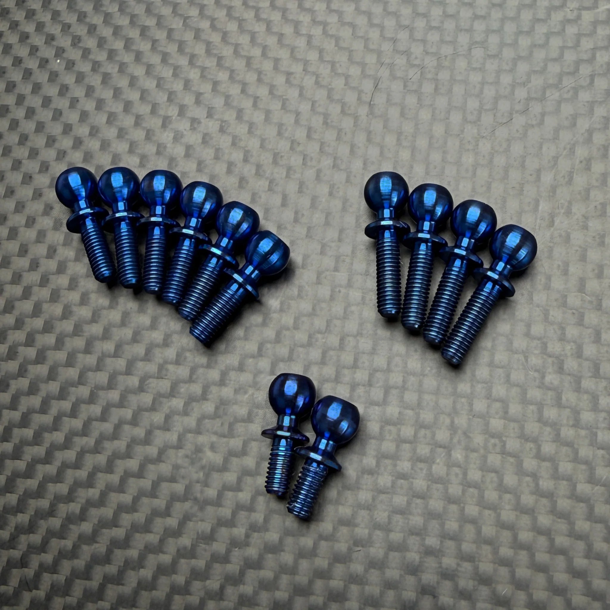R1 Wurks 900305 Turnbuckle Ball Stud Set for T7 / SC7, Titanium, 12pcs