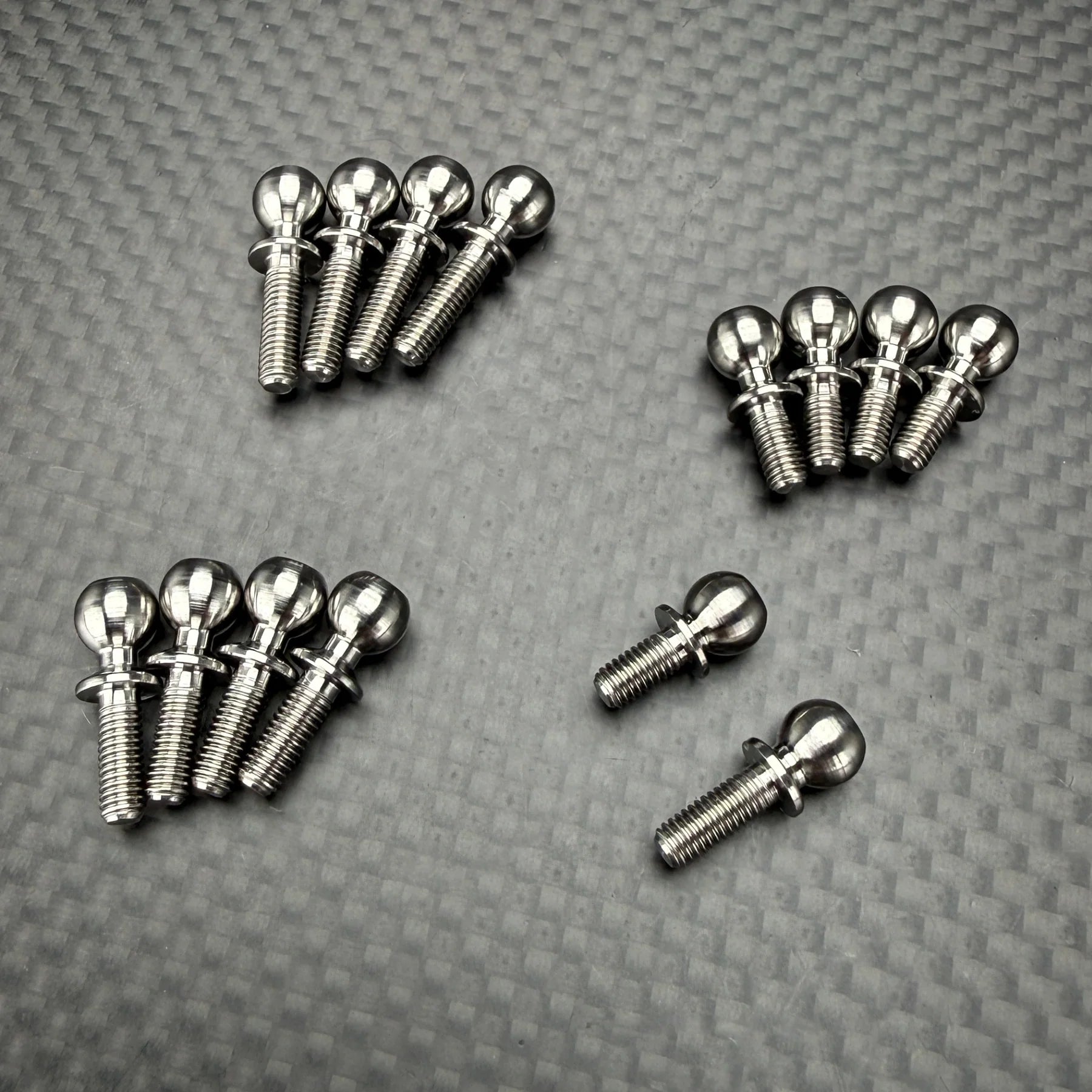 R1 Wurks 900308 B7.1 Titanium Turnbuckle Ball Stud Set (14pcs)