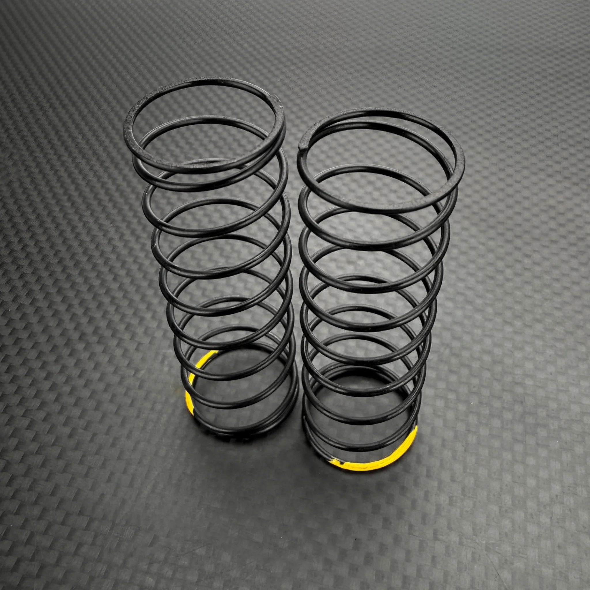 R1 Wurks R1B 13mm Rear Spring [L58mm]