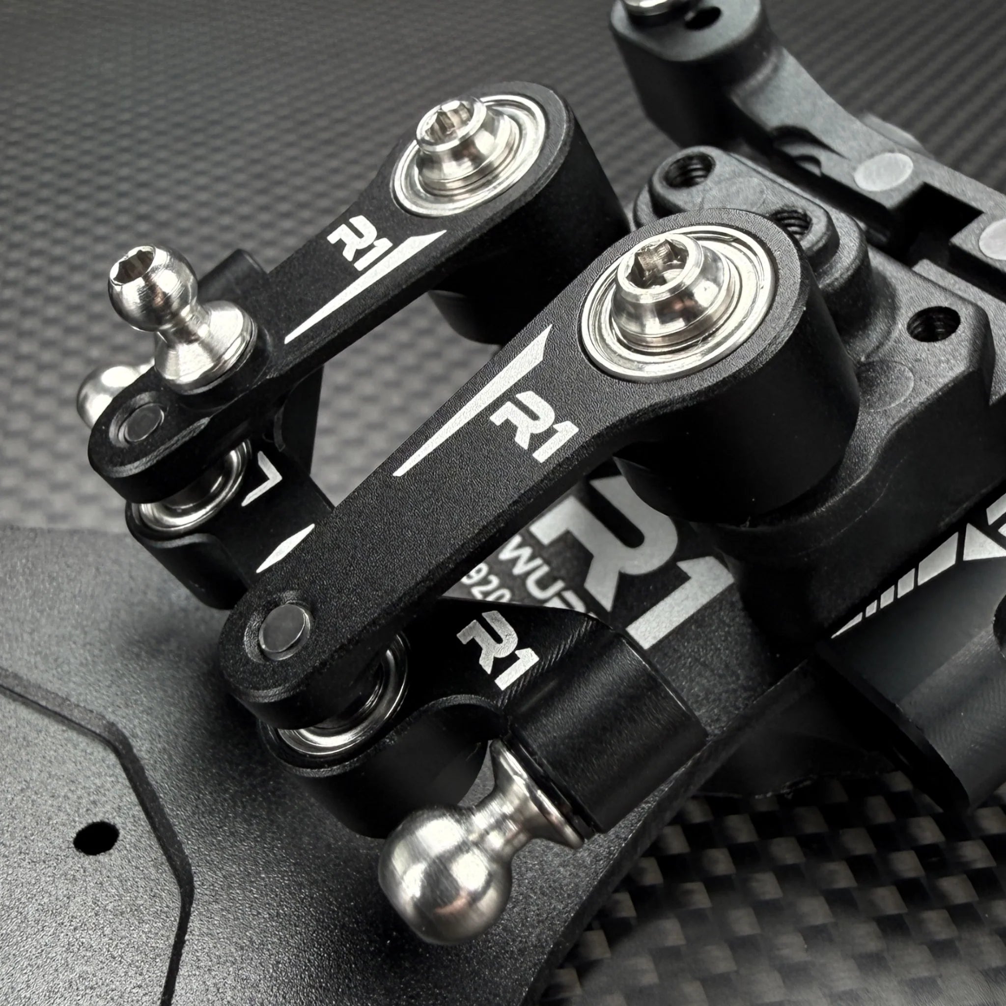R1 Wurks 920299 R1B Aluminum Steering Bellcranks