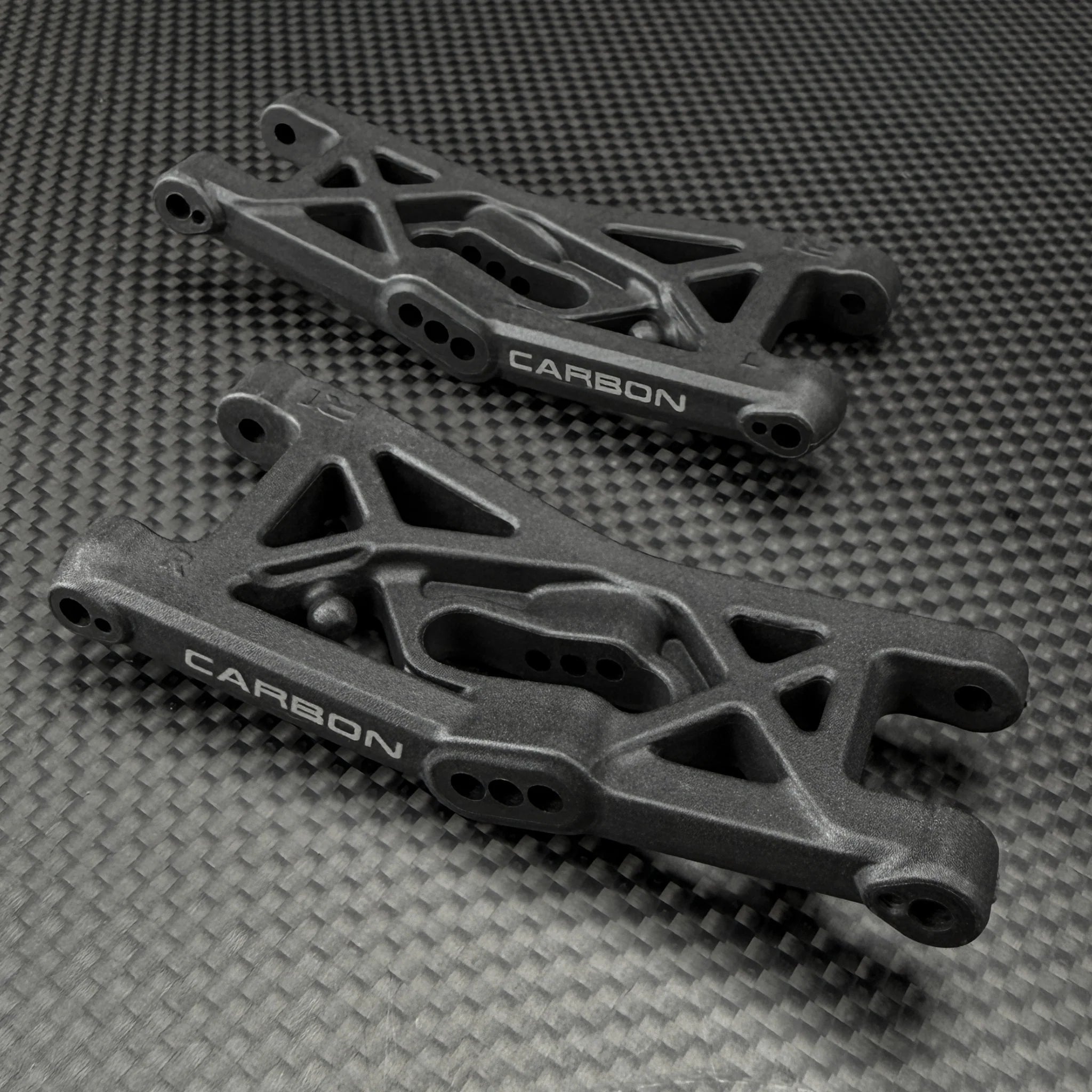 R1 Wurks 920315 R1B Front Carbon Suspension Arms