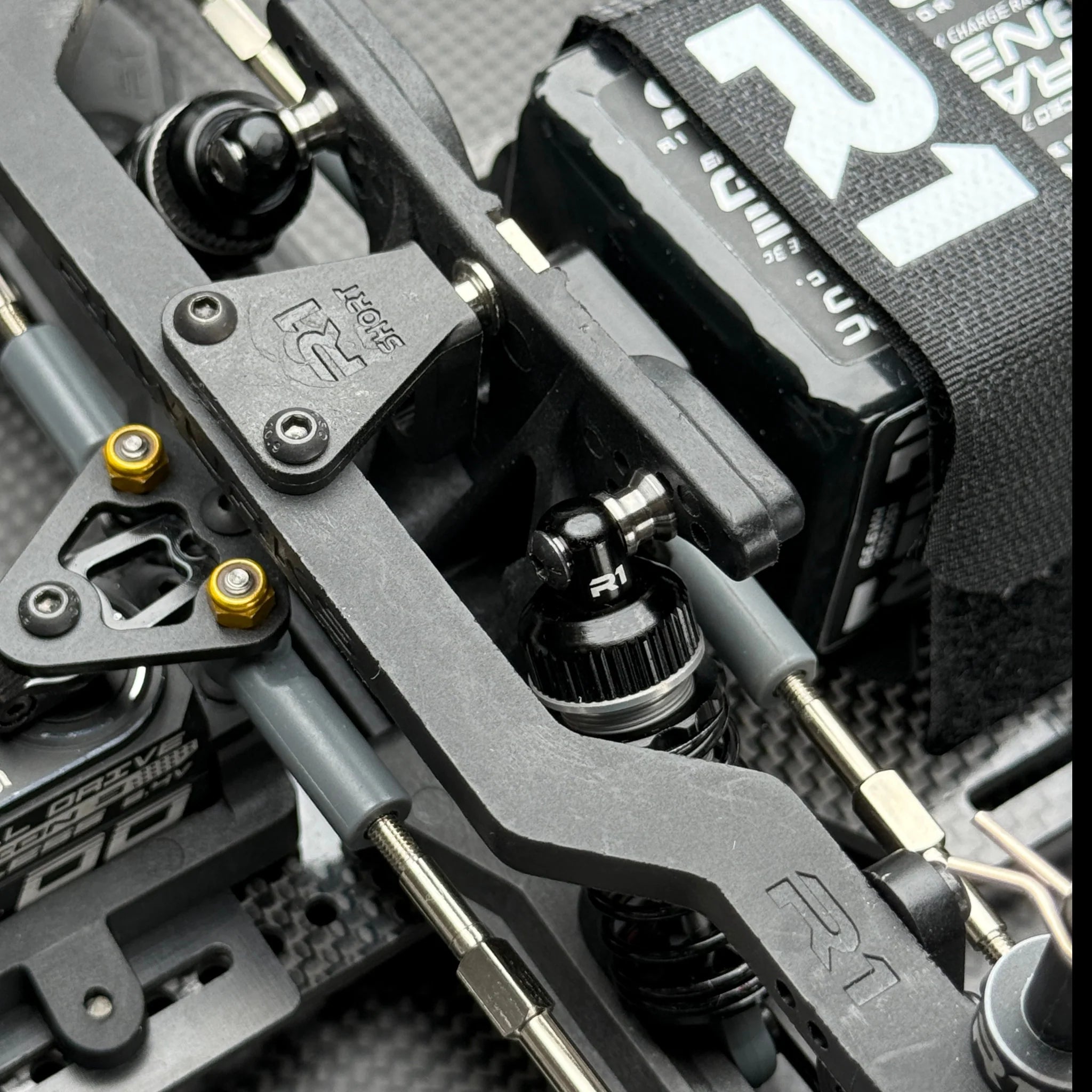 R1 Wurks 990973 Titanium Pro Shock Mounts