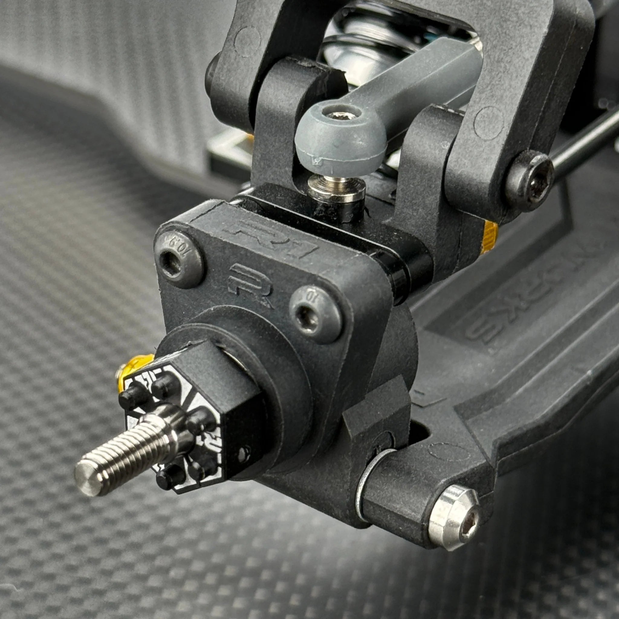 R1 Wurks 990977 DC1 Ultra Lightweight Titanium Rear CVA Axle